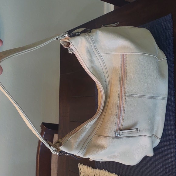 Tignanello Genuine Pebble Leather Shoulder Bag NWOT - Picture 2 of 16